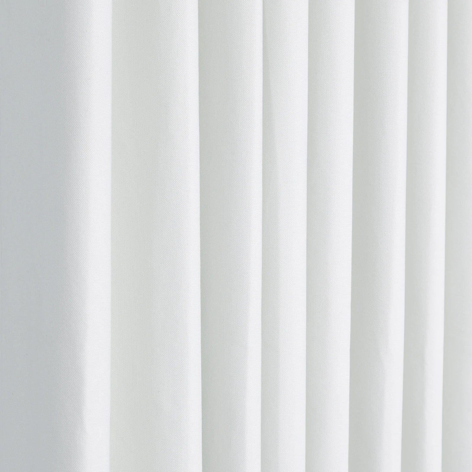 Gavin-1 White