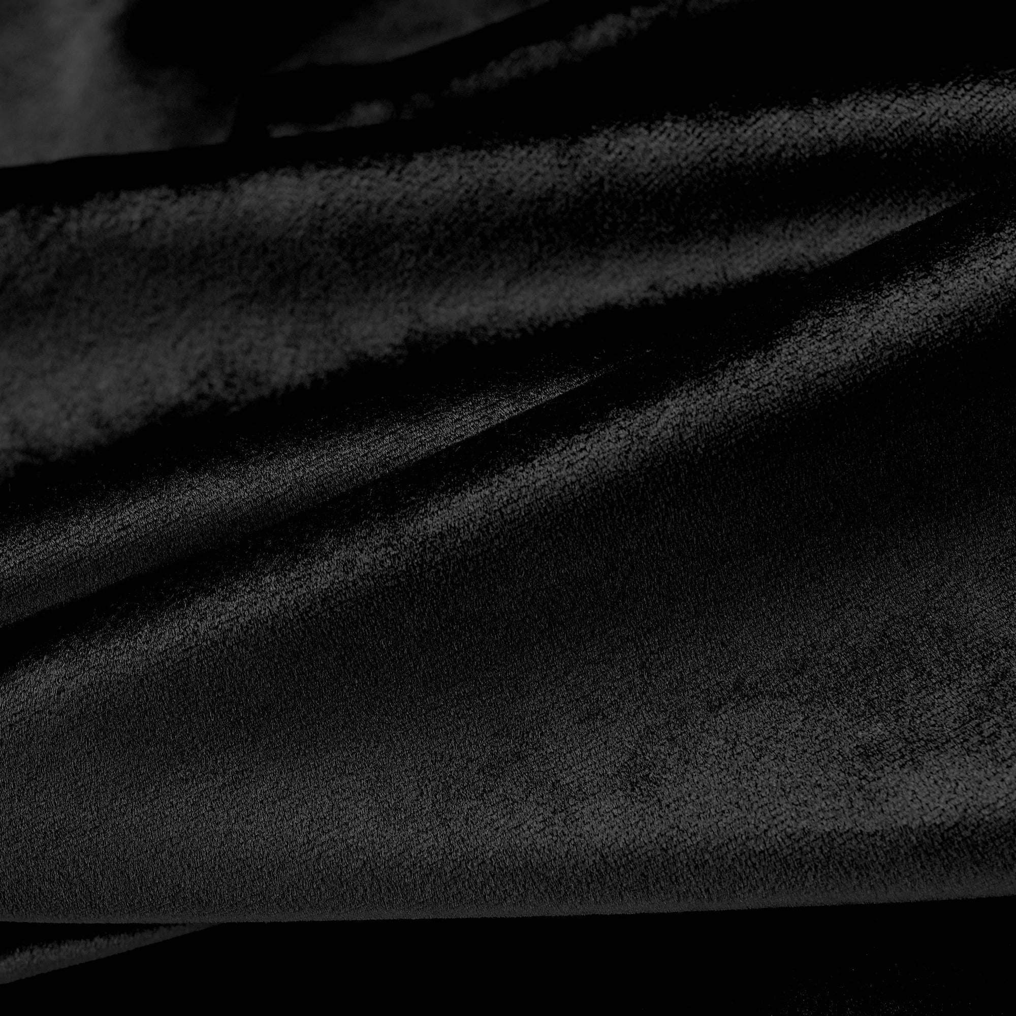 Julian-52 Black